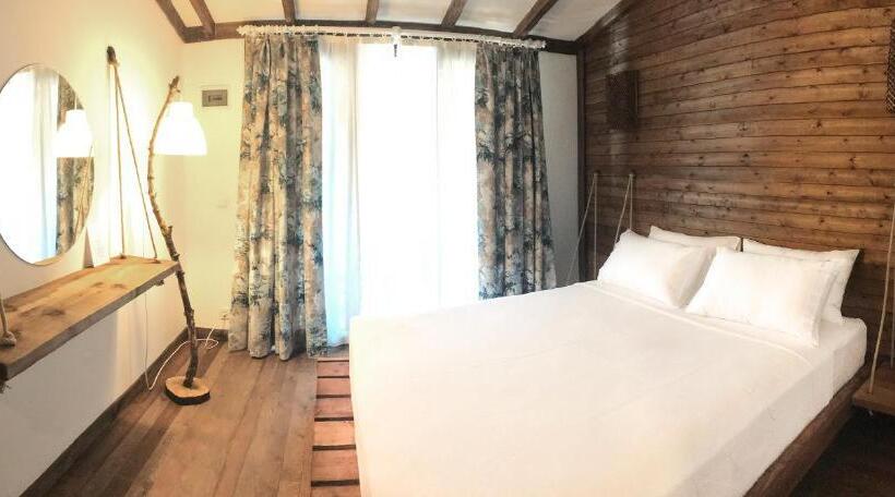 חדר דלוקס, Gi̇ri̇ti̇mu Evleri̇