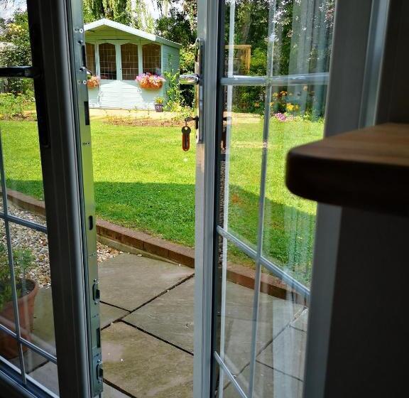 חדר דלוקס, White Cottage B And B