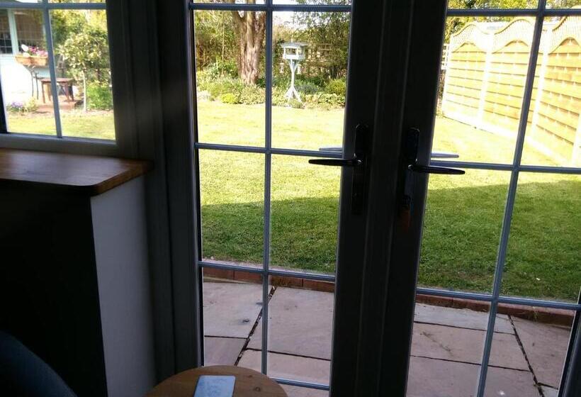 デラックスルーム, White Cottage B And B