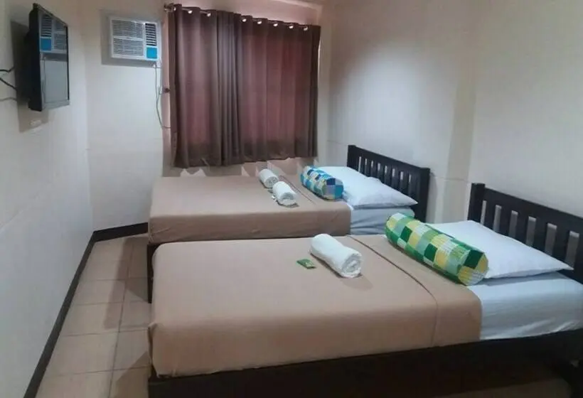 Deluxe Kolmen Hengen Huone, Calamba Pension Plaza