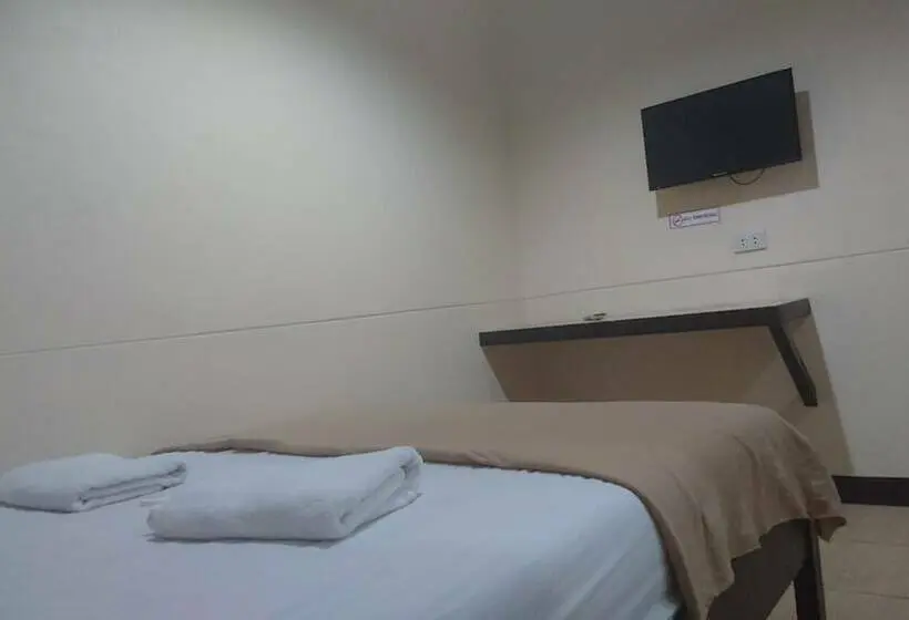 Deluxe-huone, Calamba Pension Plaza