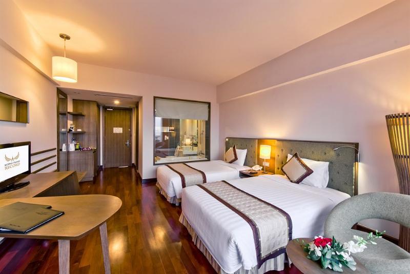 デラックストリプルルーム, Calamba Pension Plaza