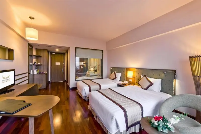 Deluxe Kolmen Hengen Huone, Calamba Pension Plaza