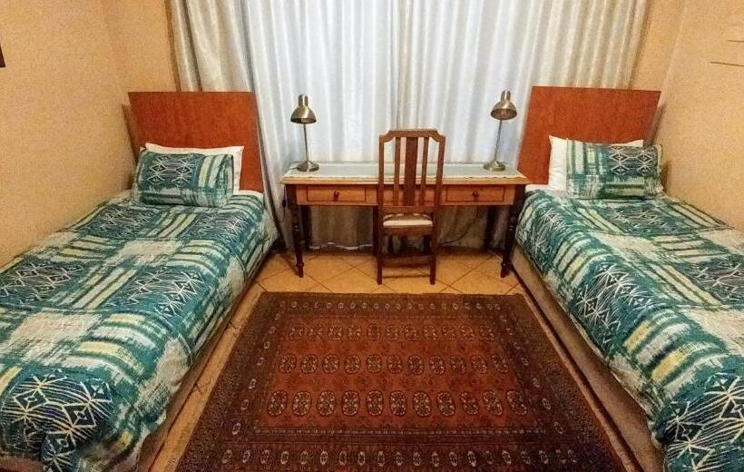 חדר אקונומי, Irene B&b