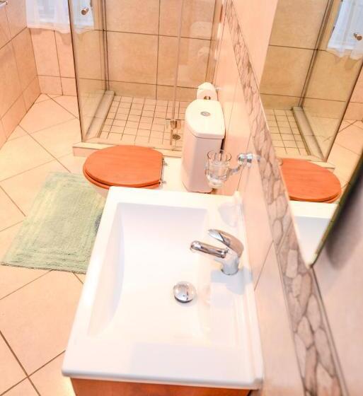 חדר אקונומי, Irene B&b