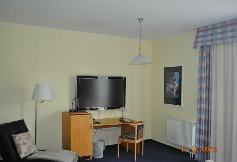 غرفة ديلوكس مزودة بشرفة, Turmhotel Schwedt