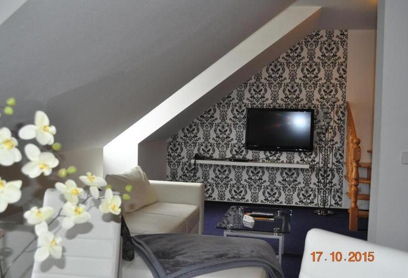 Семейный Номер, Turmhotel Schwedt