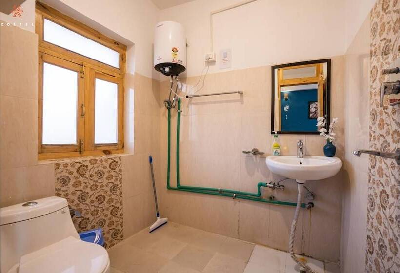 Quarto Deluxe, Zostel Leh