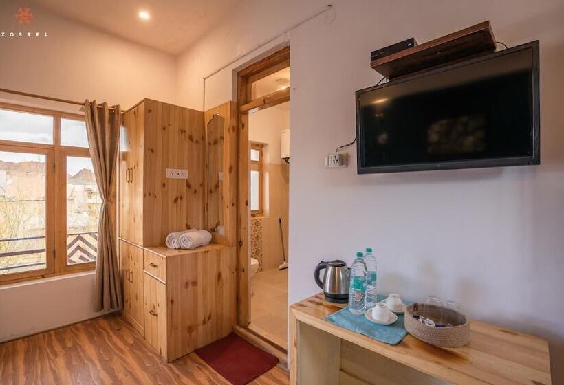 Quarto Deluxe, Zostel Leh