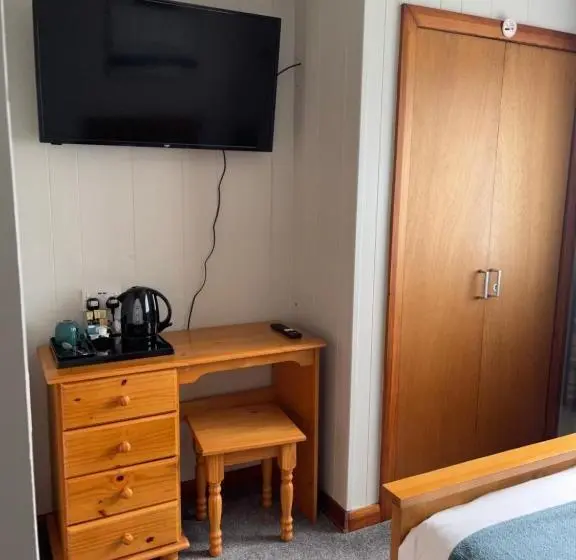 اتاق استاندارد یک نفره, Impala Guest House