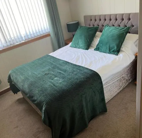 اتاق عادی, Impala Guest House
