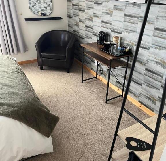 スタンダードルーム, Impala Guest House