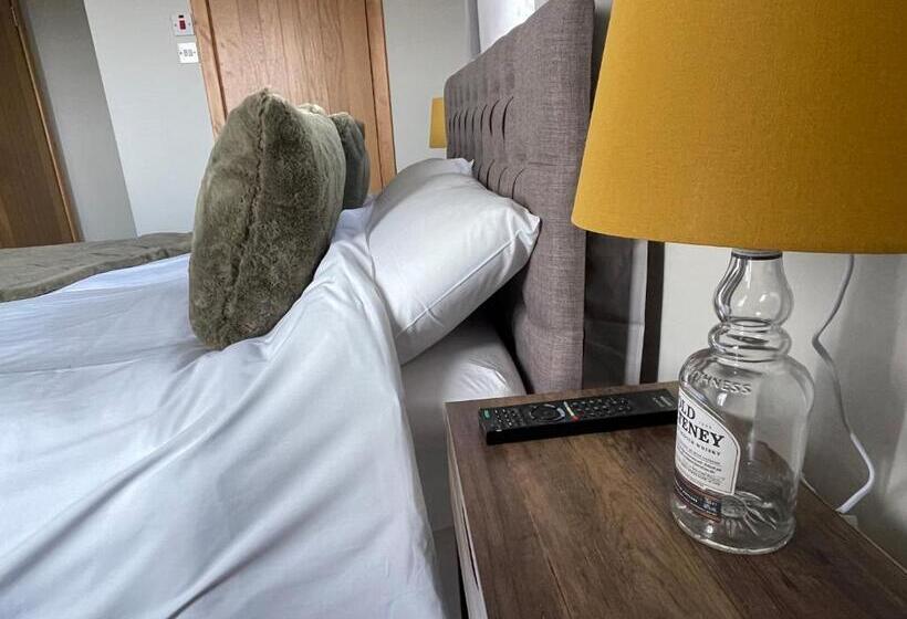 スタンダードルーム, Impala Guest House