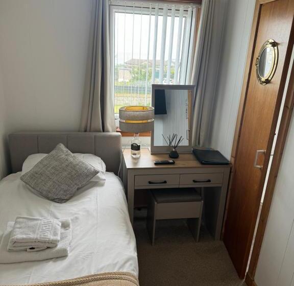 シングルベーシックルーム, Impala Guest House