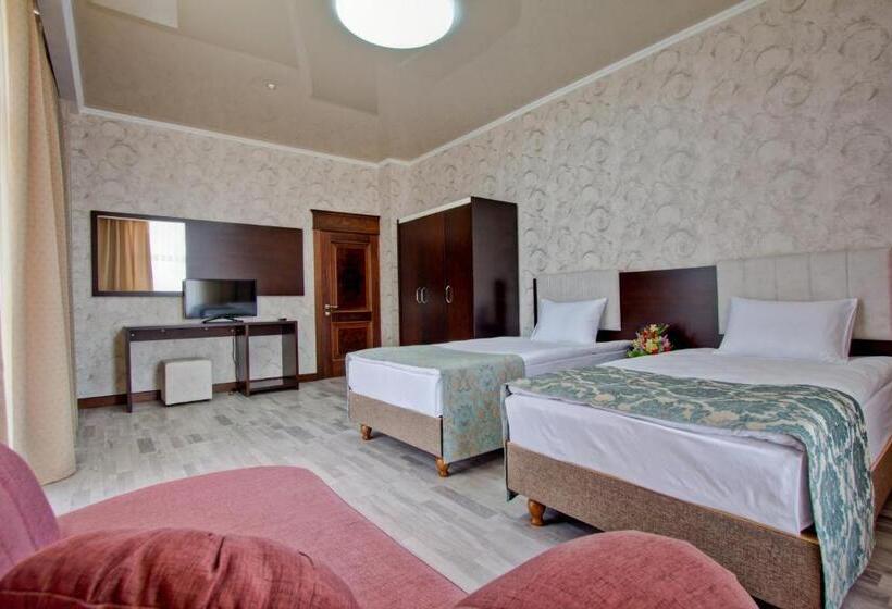 آپارتمان 2 خوابه, Karagat