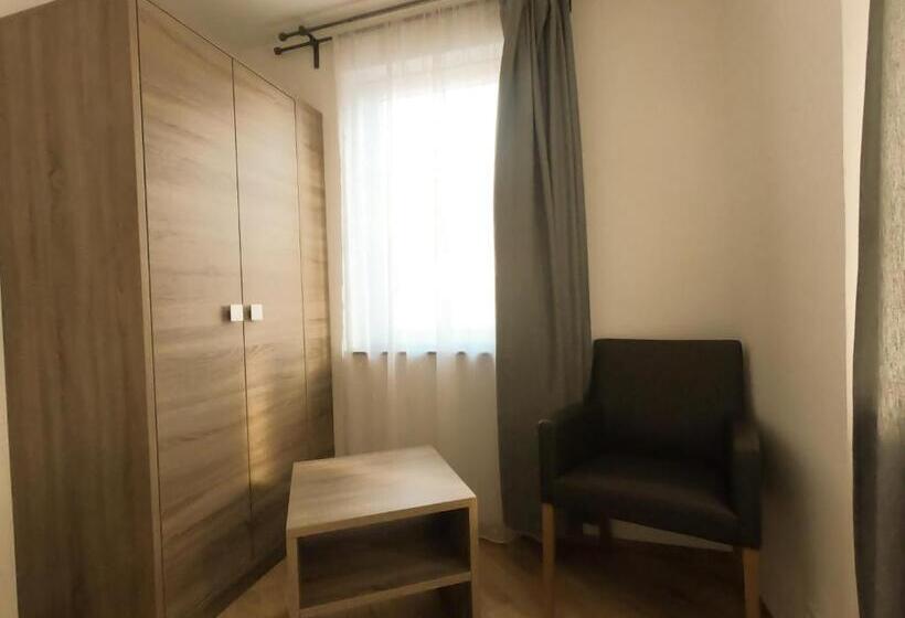 Номер Стандарт, Langhans