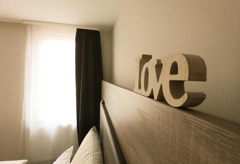 Номер Стандарт, Langhans