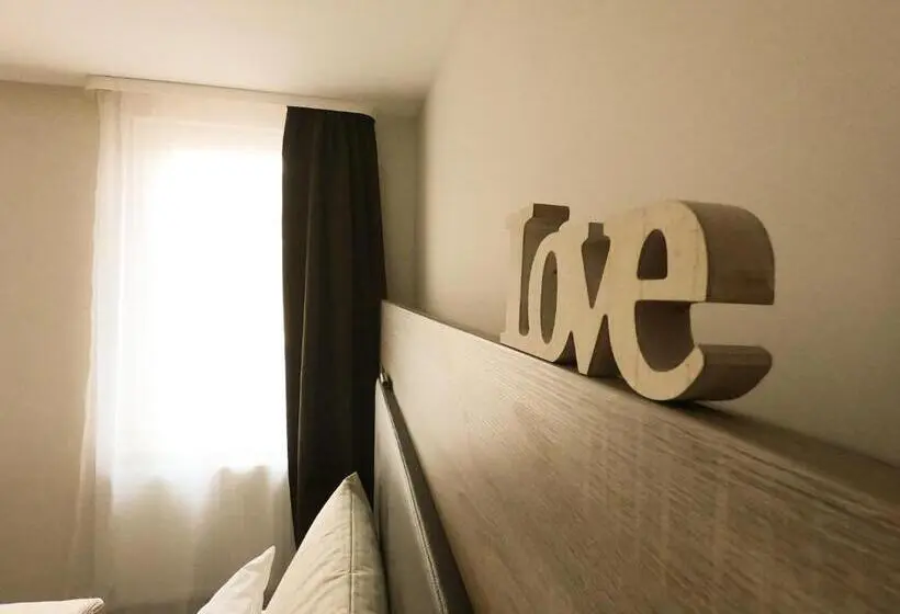 スタンダードルーム, Langhans