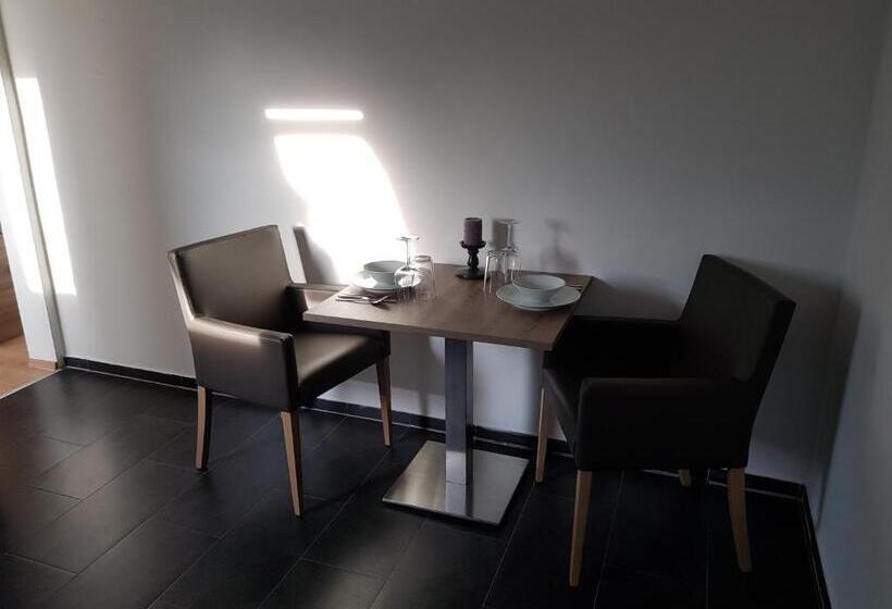 Апартаменты Пентхаус 1 Спальня, Langhans