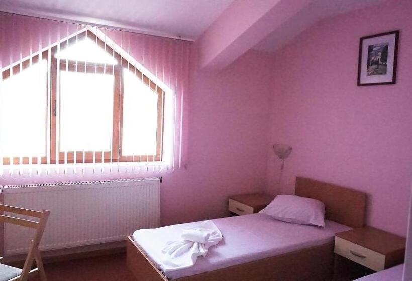 스탠다드 룸, Restaurant Vodenitsata