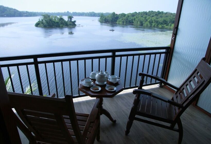 اتاق خانوادگی با چشم‌انداز باغ, Sanu Lagoon Resort & Spa