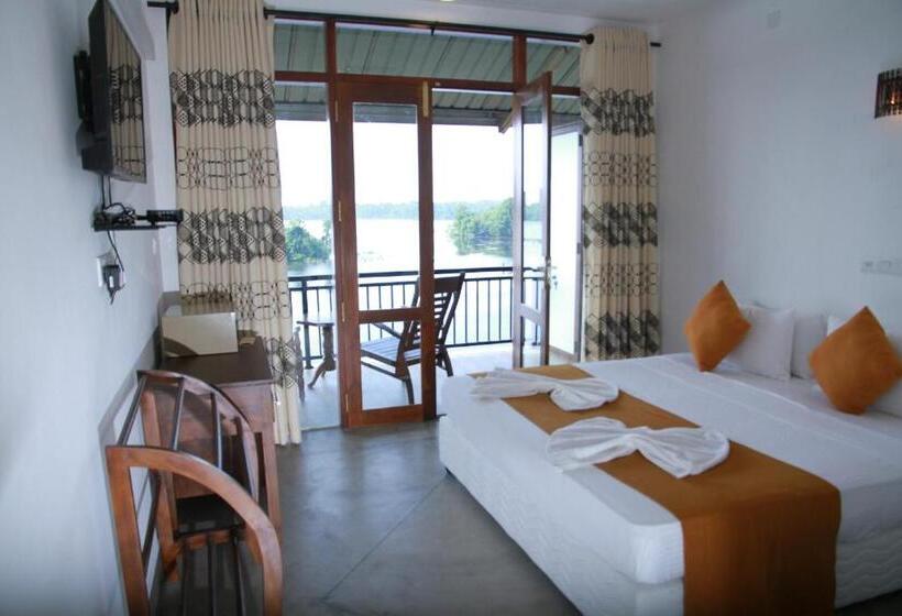 اتاق لوکس با چشم‌انداز دریاچه, Sanu Lagoon Resort & Spa