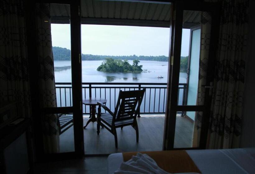 اتاق لوکس با چشم‌انداز دریاچه, Sanu Lagoon Resort & Spa