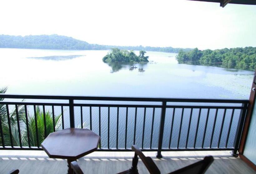 디럭스 트리플 룸, Sanu Lagoon Resort & Spa