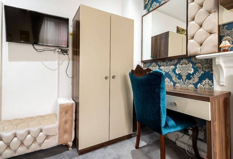 舒适三人间, Vilenza