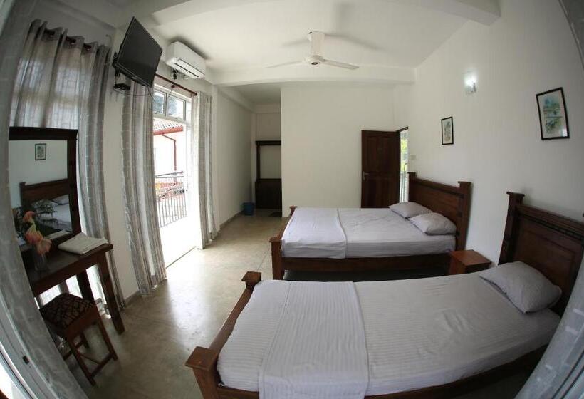 חדר משפחתי, Villa Dasuni