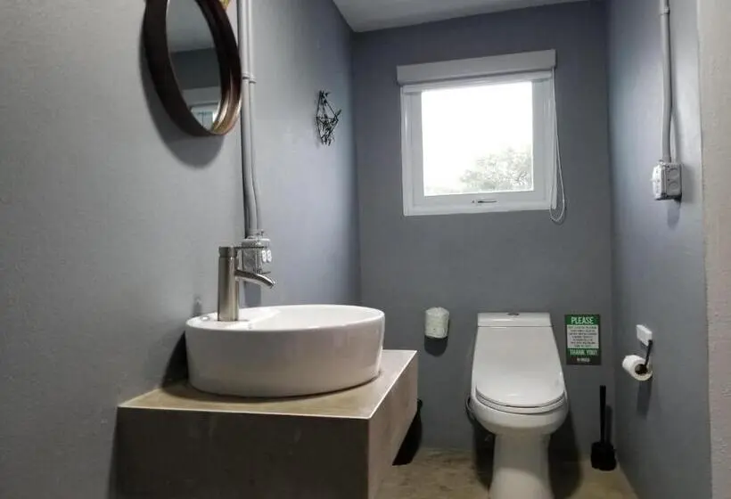 اتاق استاندارد با بالکن و چشم‌انداز دریا, Nomada Urban Beach Hostel Calle Loiza