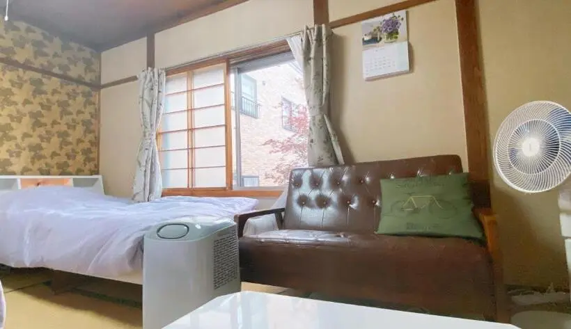 バス共有のスタンダードルーム, Ryokan Sansui