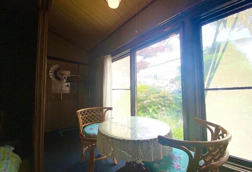 غرفة قياسية مطلّة علي الحديقة, Ryokan Sansui