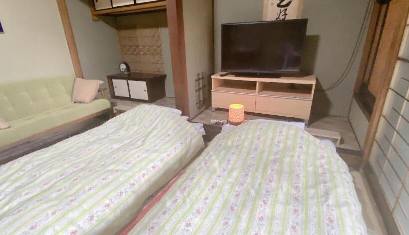 غرفة قياسية مطلّة علي الحديقة, Ryokan Sansui