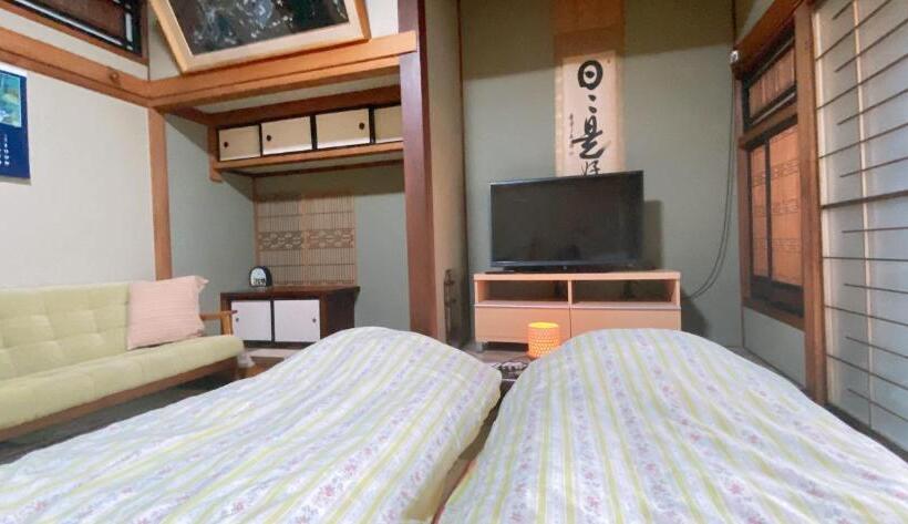 غرفة قياسية مطلّة علي الحديقة, Ryokan Sansui