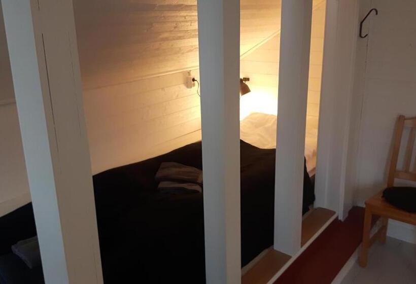 Номер Стандарт Четырехместный Совместный Санузел, The Sheep Inn B&b