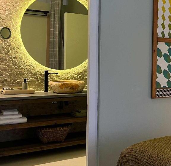 디럭스 룸 킹사이즈 침대, Gare Du Nord