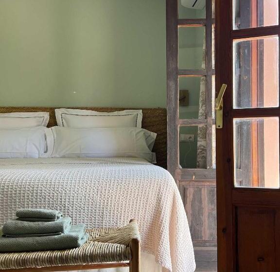 디럭스 룸 킹사이즈 침대, Gare Du Nord