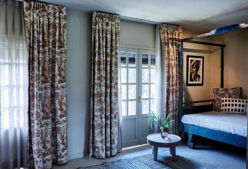 스탠다드 발코니 룸, Gare Du Nord