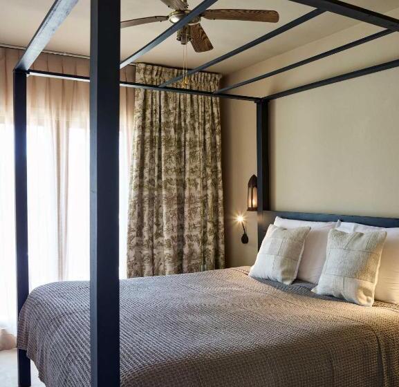 테라스 주니어 스위트, Gare Du Nord