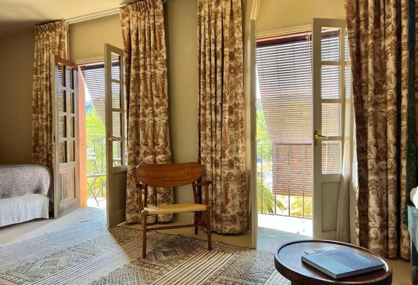 스탠다드 발코니 룸, Gare Du Nord