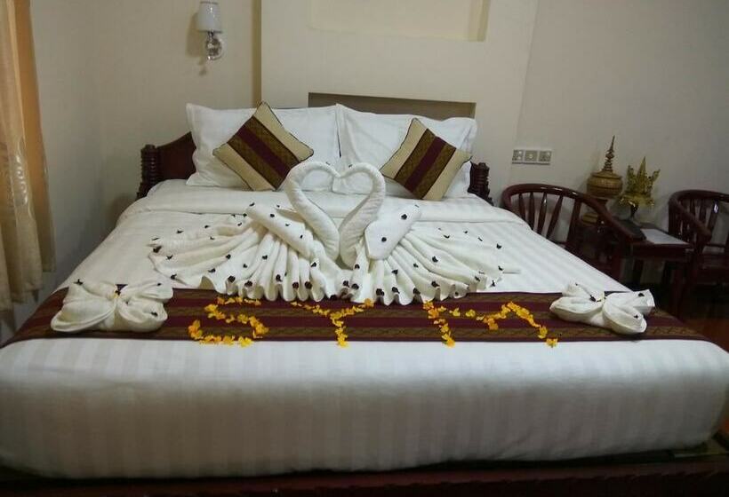 اتاق استاندارد, Shwe Yone Minn