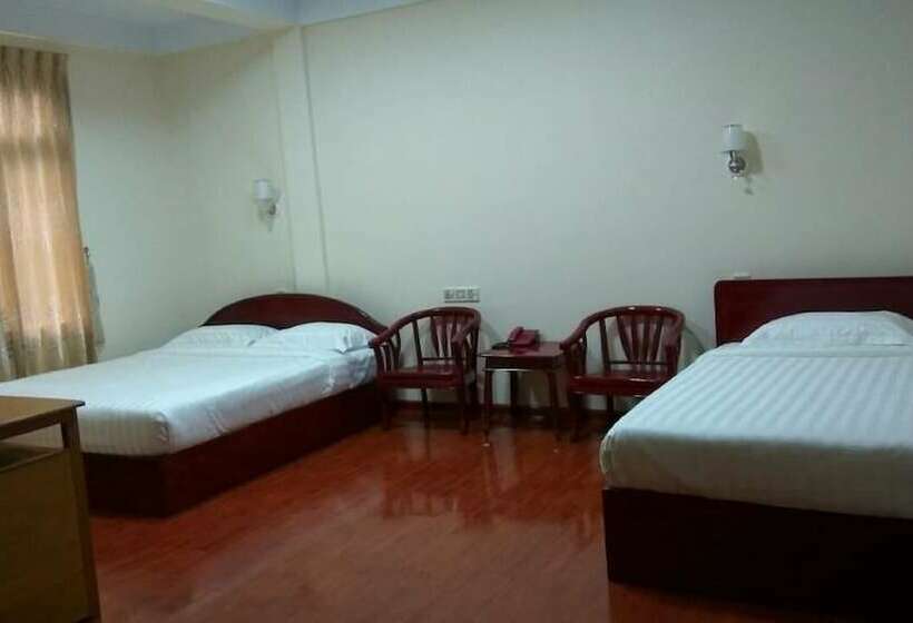 اتاق خانوادگی, Shwe Yone Minn