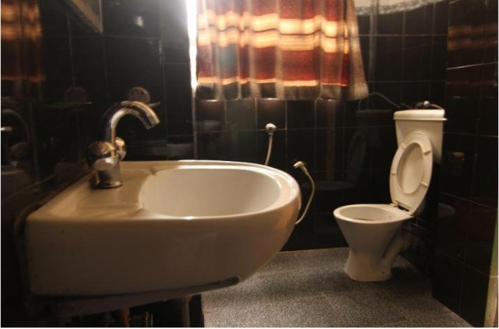 Pokój Basic Trzyosobowy, King Thai Hotel And Restaurant