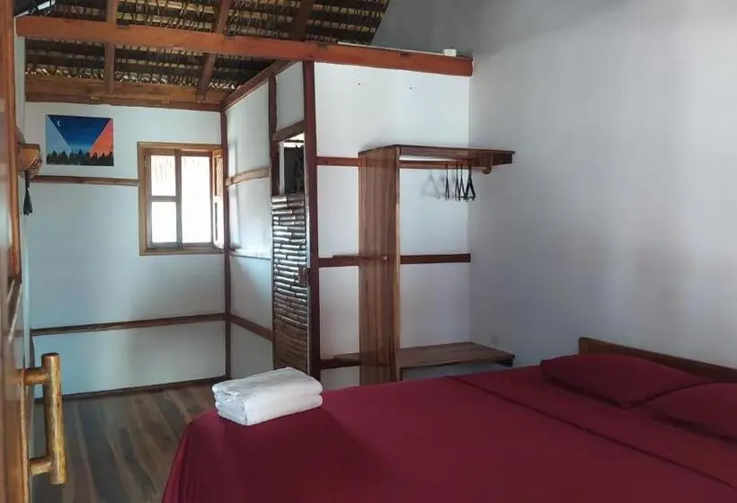 اتاق استاندارد با بالکن و چشمانداز دریا, Canoamar