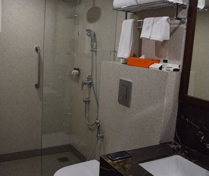 اتاق لوکس, Howard Johnson By Wyndham Kolkata Airport