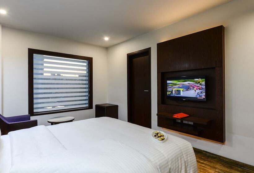 اتاق لوکس, Howard Johnson By Wyndham Kolkata Airport