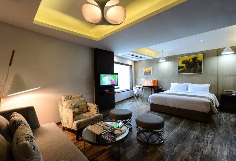 سوییت, Howard Johnson By Wyndham Kolkata Airport