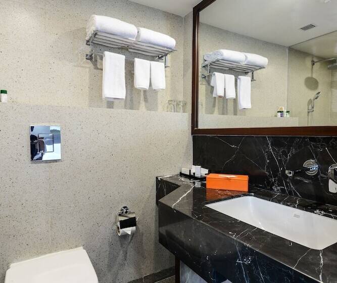 اتاق پرمیوم, Howard Johnson By Wyndham Kolkata Airport