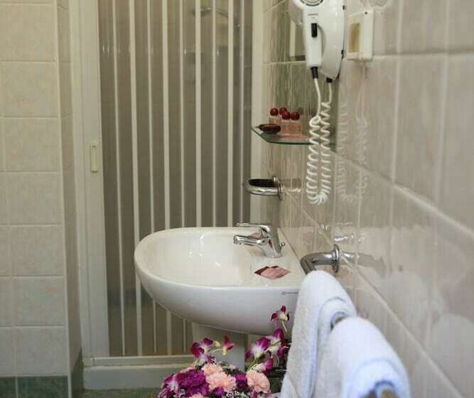 Camera Standard, Ludovici